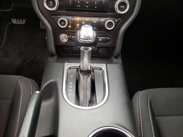Photo of 2018 Gray Ford Mustang