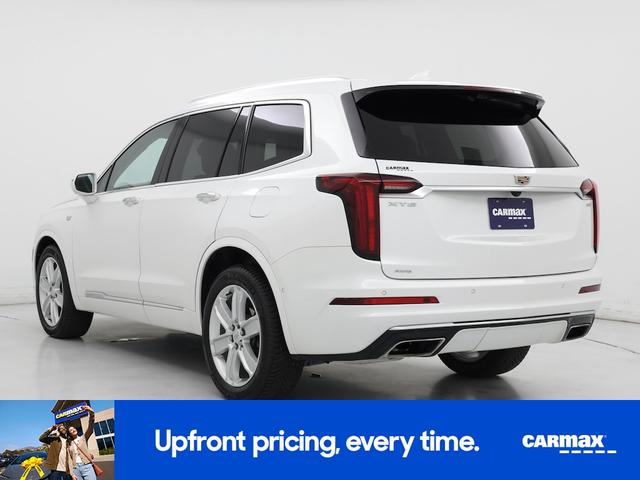 Photo of 2020 White Cadillac XT6
