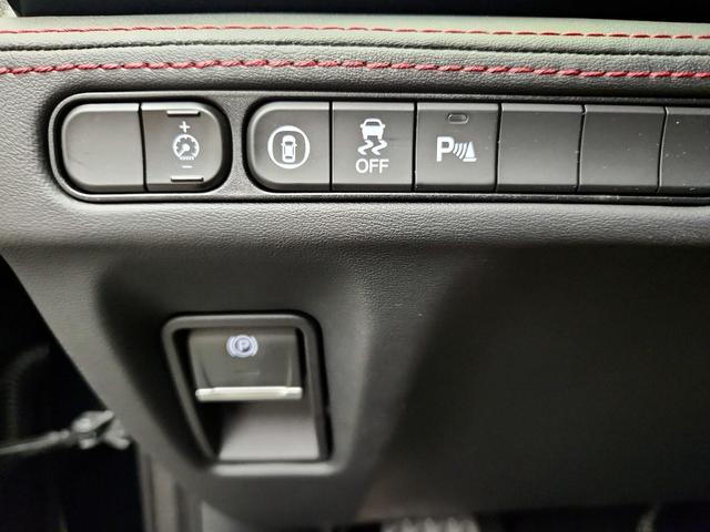 Photo of 2022 Black Acura MDX