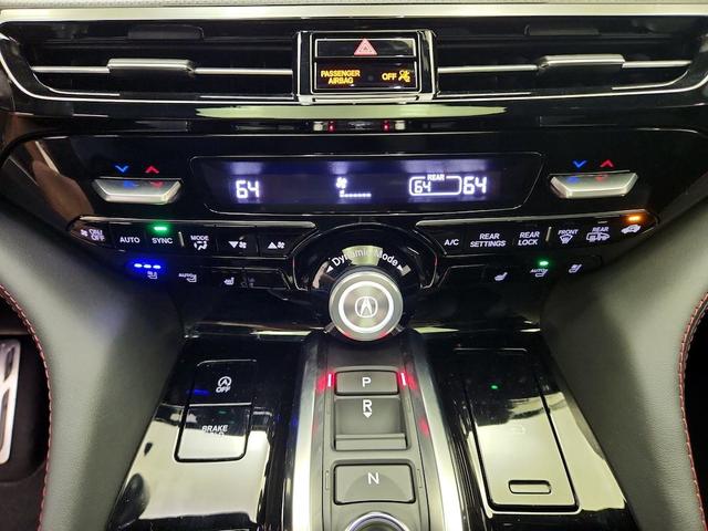 Photo of 2022 Black Acura MDX