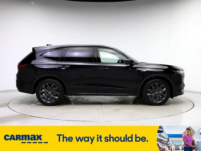 Photo of 2022 Black Acura MDX