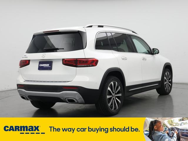 Photo of 2022 White Mercedes-Benz GLB 250