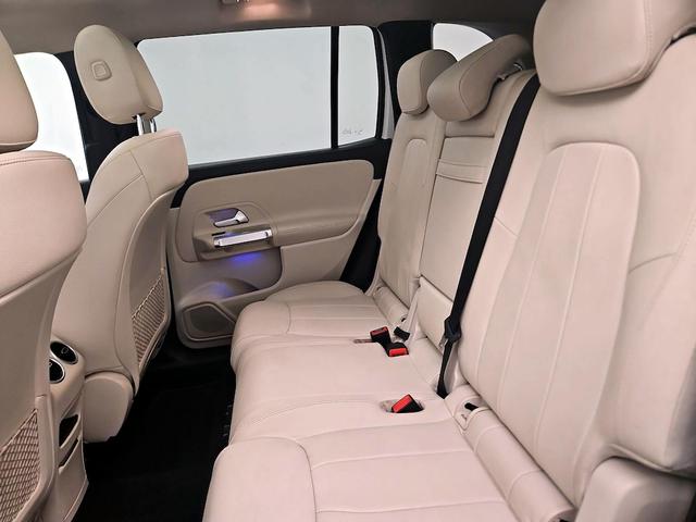 Photo of 2022 White Mercedes-Benz GLB 250
