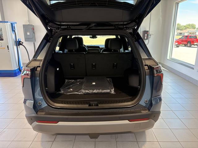 Photo of 2026 Lakeshore Blue Metallic Chevrolet Equinox