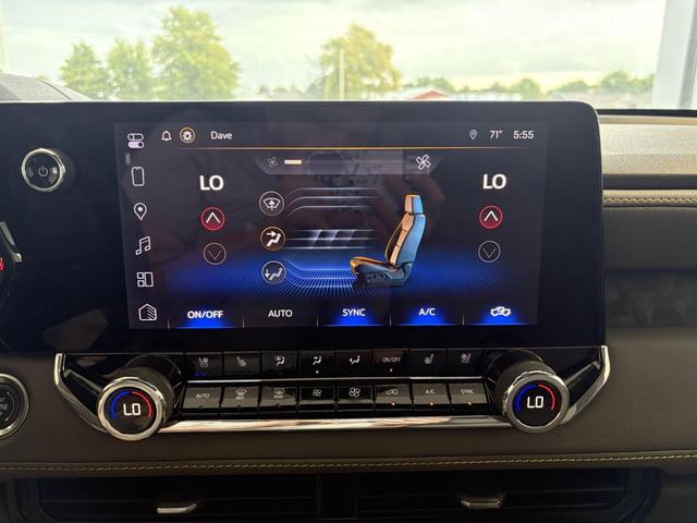 Photo of 2024 Black Chevrolet Colorado