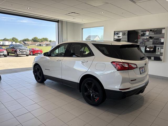 Photo of 2019 Iridescent Pearl Tricoat Chevrolet Equinox