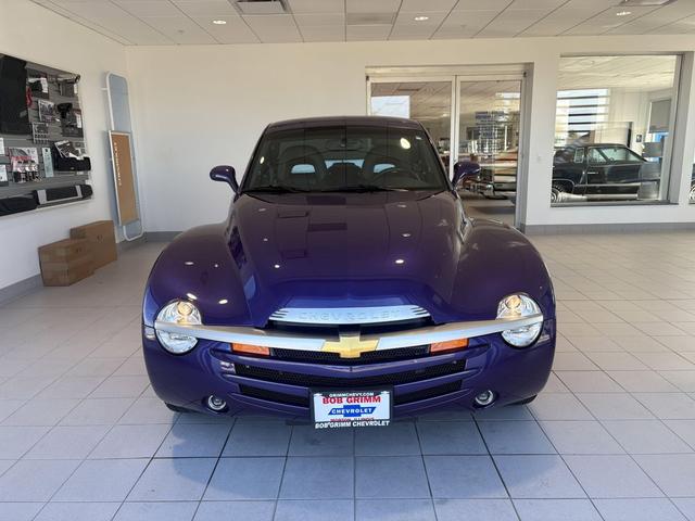 Photo of 2004 Ultra Violet Metallic Chevrolet SSR