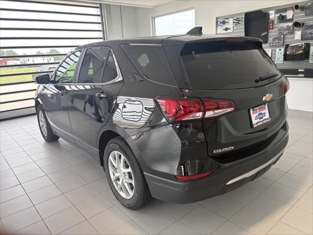 Photo of 2024 Mosaic Black Metallic Chevrolet Equinox