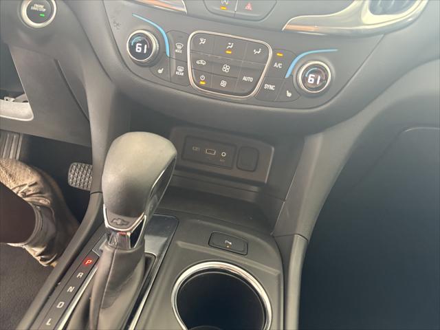 Photo of 2024 Mosaic Black Metallic Chevrolet Equinox