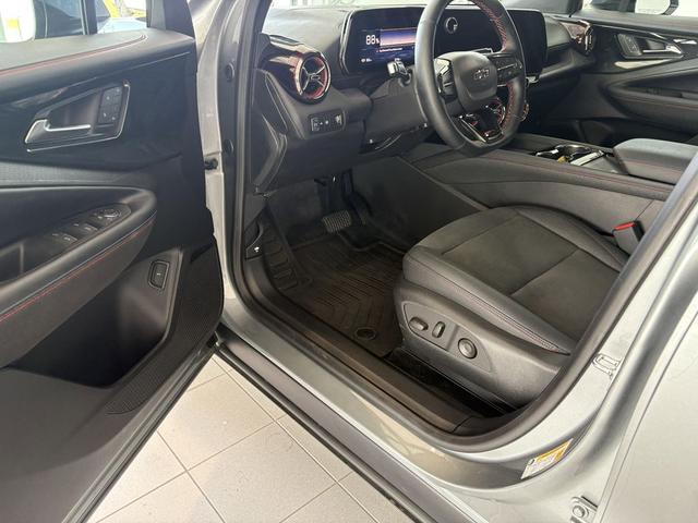 Photo of 2025 Sterling Gray Metallic Chevrolet Blazer EV