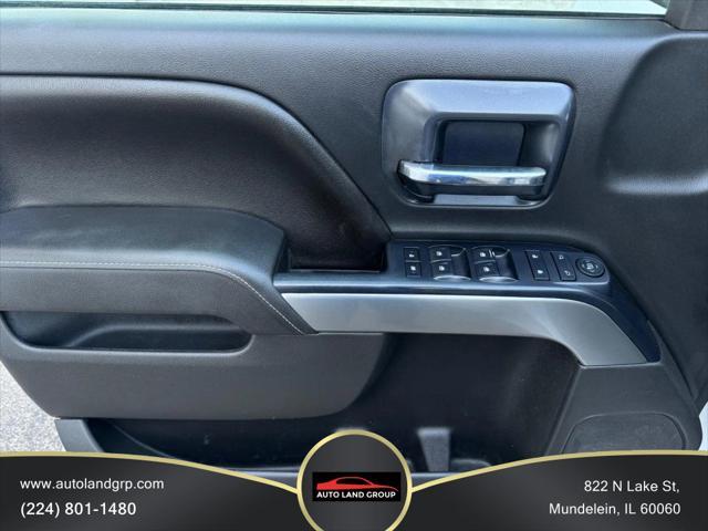 Photo of 2015 Silver Ice Metallic Chevrolet Silverado 1500