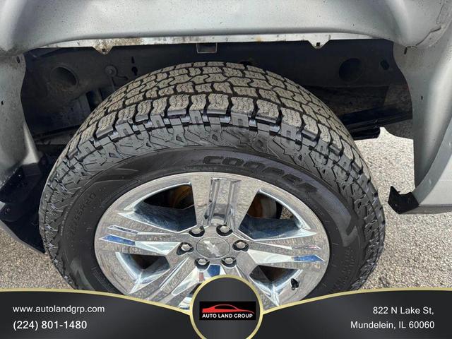 Photo of 2017 Silver Ice Metallic Chevrolet Silverado 1500