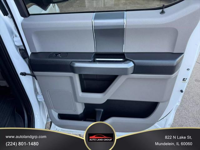 Photo of 2017 Oxford White Ford F-150