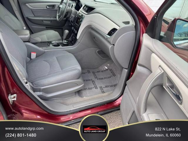 Photo of 2017 Siren Red Tintcoat Chevrolet Traverse