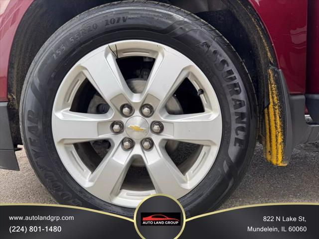 Photo of 2017 Siren Red Tintcoat Chevrolet Traverse