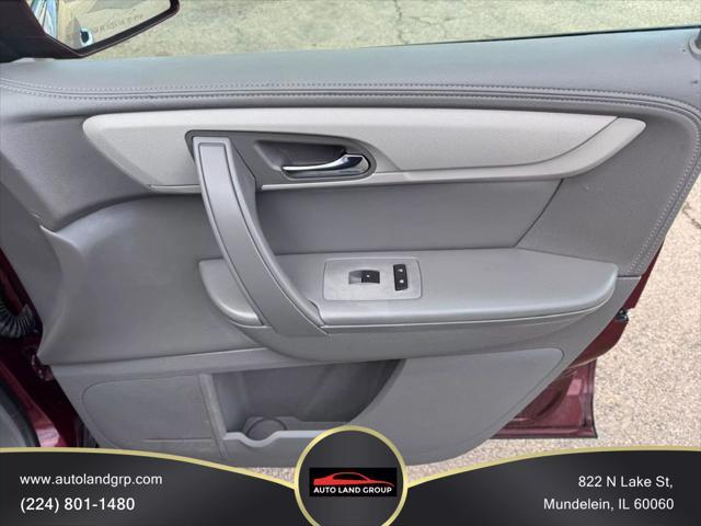 Photo of 2017 Siren Red Tintcoat Chevrolet Traverse