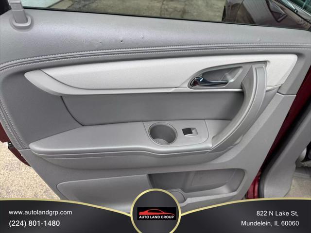 Photo of 2017 Siren Red Tintcoat Chevrolet Traverse