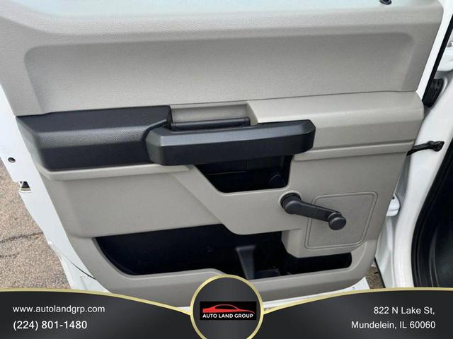 Photo of 2020 Oxford White Ford F-250