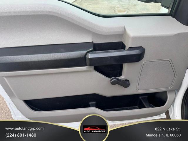 Photo of 2020 Oxford White Ford F-250