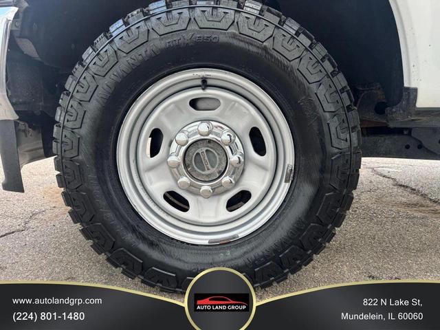 Photo of 2020 Oxford White Ford F-250