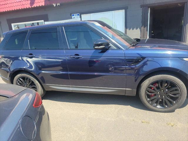 Photo of 2017 Blue Land Rover Range Rover Sport