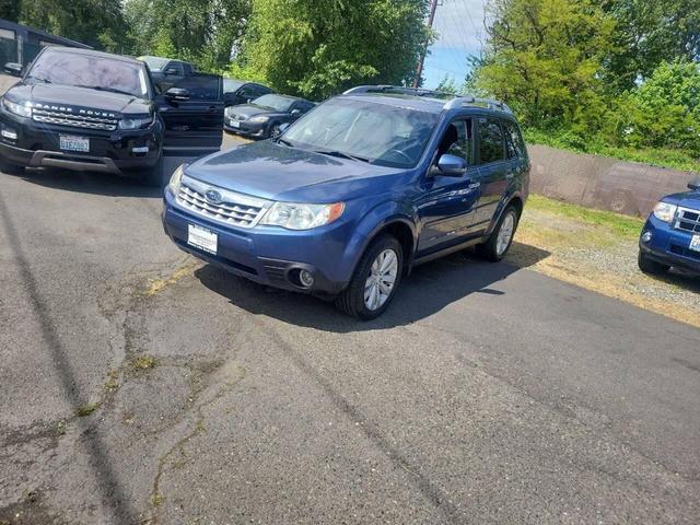 Photo of 2011 Blue Subaru Forester