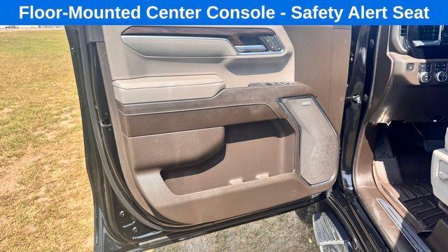 Photo of 2023 Onyx Black GMC Sierra 1500