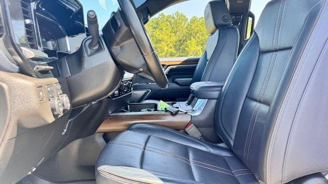 Photo of 2024 Summit White Chevrolet Silverado 2500