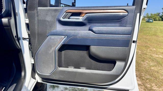 Photo of 2024 Summit White Chevrolet Silverado 2500
