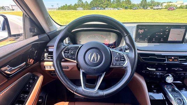 Photo of 2022 White Acura MDX