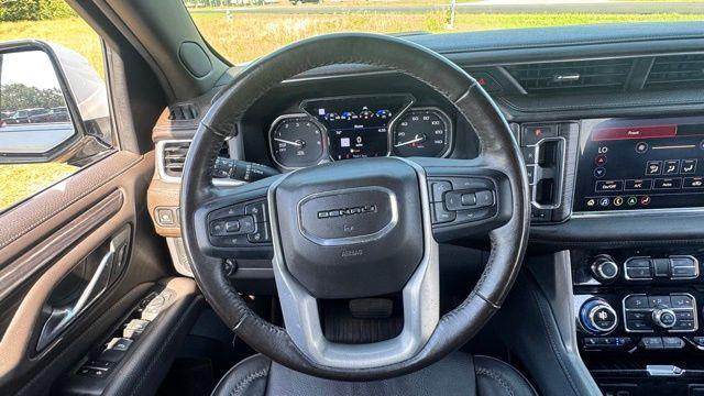 Photo of 2021 White Frost Tri-Coat GMC Yukon XL