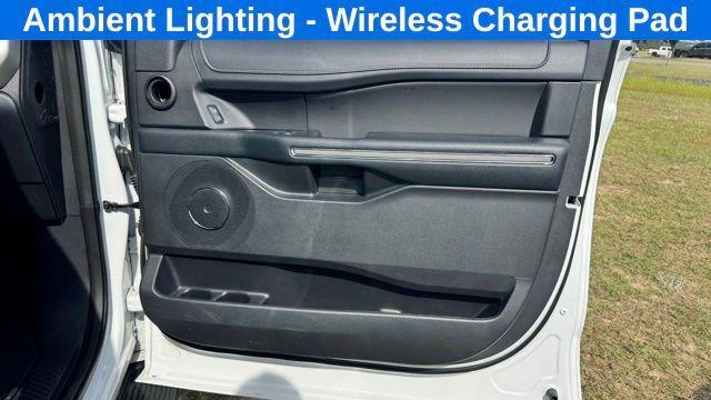 Photo of 2024 Oxford White Ford Expedition Max