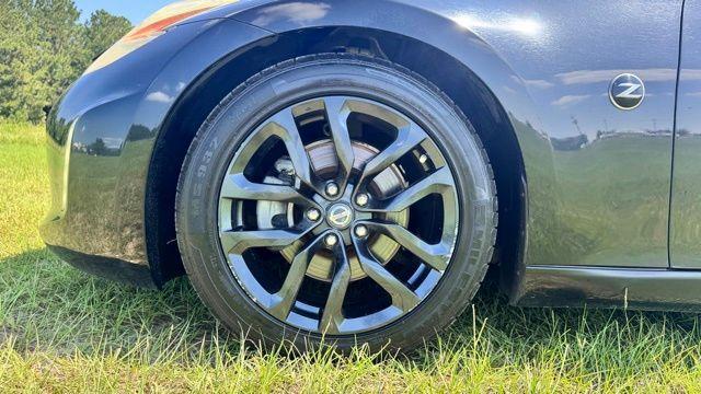 Photo of 2015 Magnetic Black Metallic Nissan 370Z