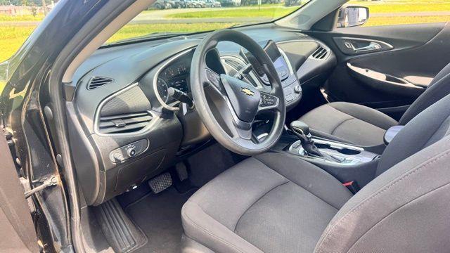 Photo of 2022 Mosaic Black Metallic Chevrolet Malibu