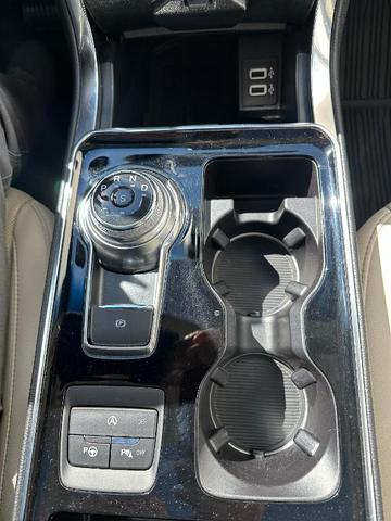 Photo of 2019 Stone Gray Metallic Ford Edge