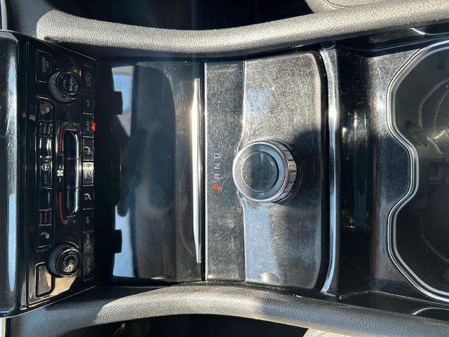 Photo of 2022 Silver Zynith Jeep Grand Cherokee