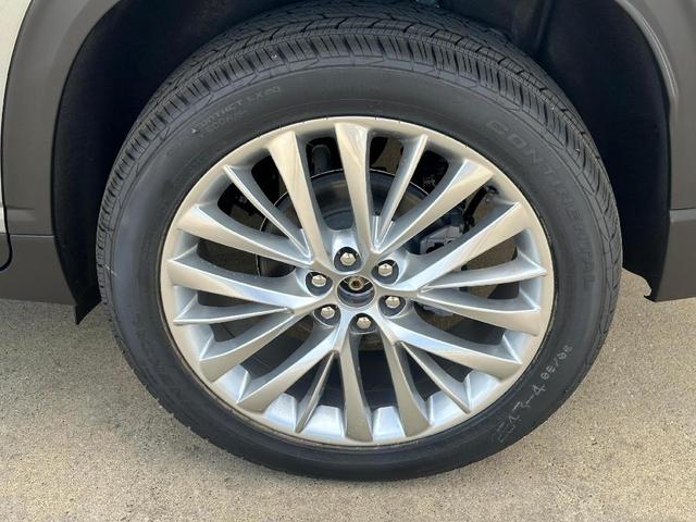 Photo of 2026 Sterling Gray Metallic Chevrolet Traverse