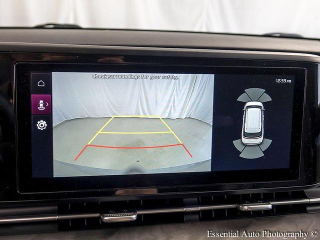 Photo of 2024 Ceramic Silver Kia Carnival