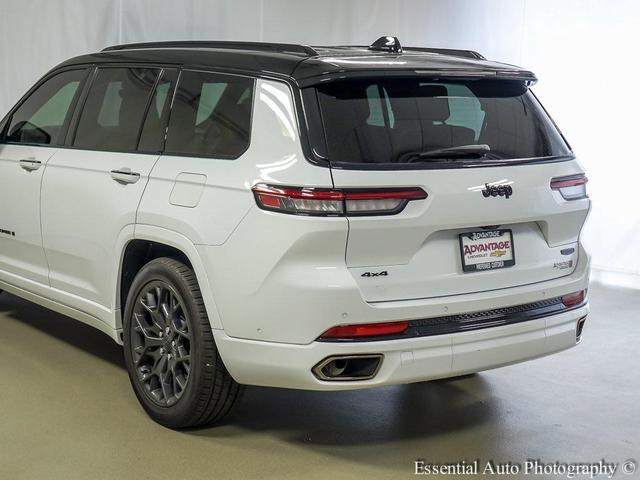Photo of 2024 Bright White Clearcoat Jeep Grand Cherokee L