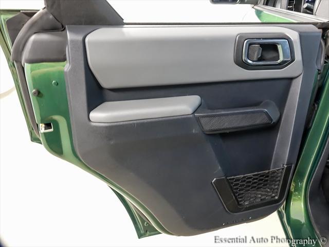 Photo of 2022 Green Metallic Ford Bronco