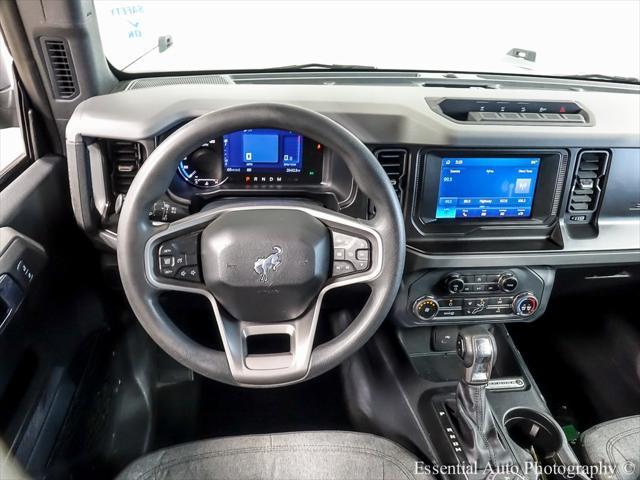 Photo of 2022 Green Metallic Ford Bronco