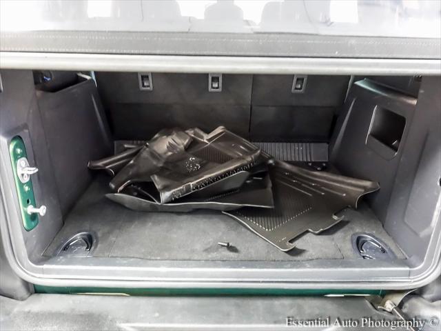 Photo of 2022 Green Metallic Ford Bronco