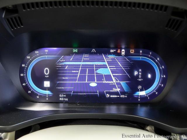 Photo of 2024 Crystal White Metallic Volvo XC60