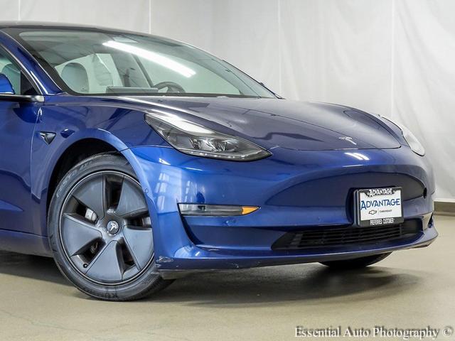Photo of 2021 Deep Blue Metallic Tesla Model 3