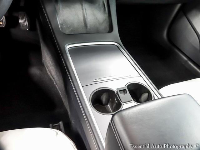 Photo of 2021 Deep Blue Metallic Tesla Model 3