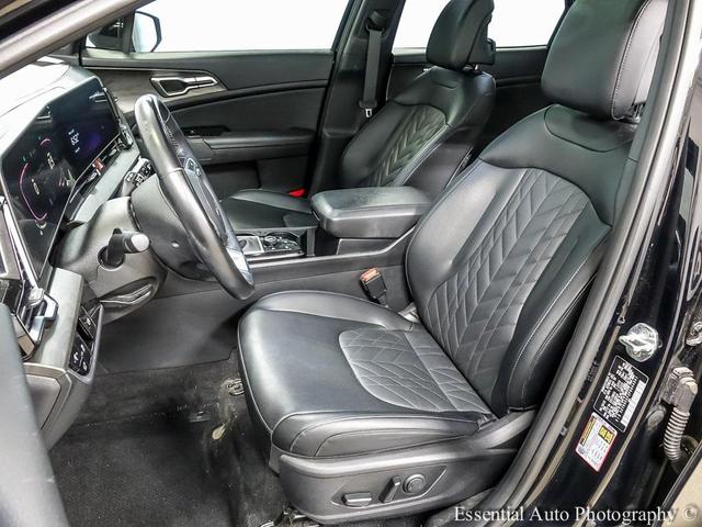 Photo of 2023 Ebony Black Kia Sportage