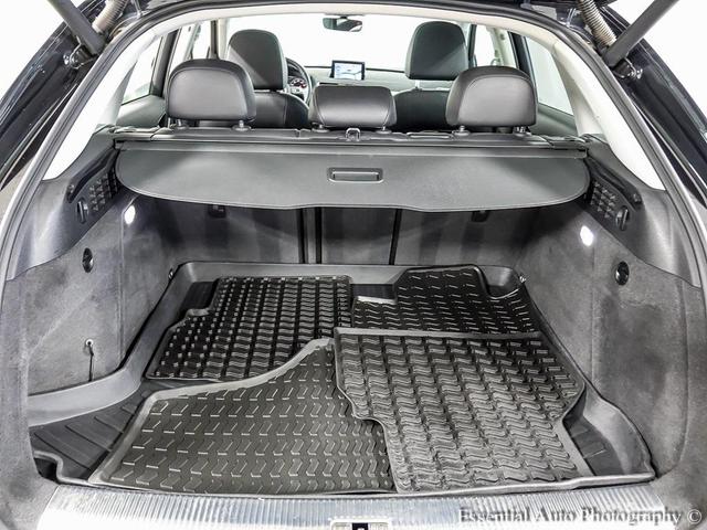 Photo of 2017 Mythos Black Metallic Audi Q3