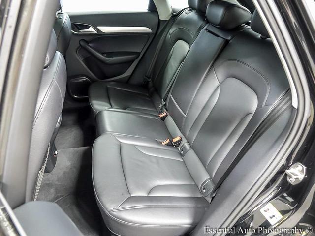 Photo of 2017 Mythos Black Metallic Audi Q3