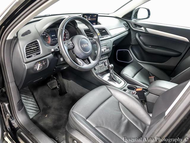 Photo of 2017 Mythos Black Metallic Audi Q3