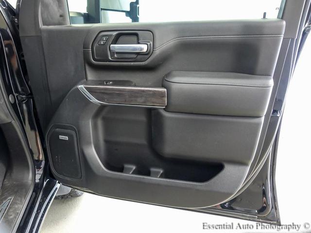 Photo of 2021 Mosaic Black Metallic Chevrolet Silverado 2500
